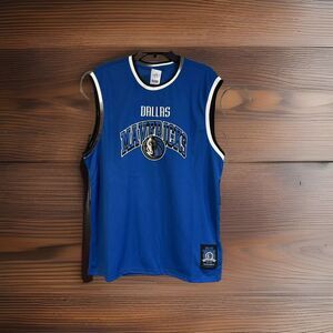 Dallas Mavericks XL Blue Basketball Club Jersey Embroidered Logo Sleeveless